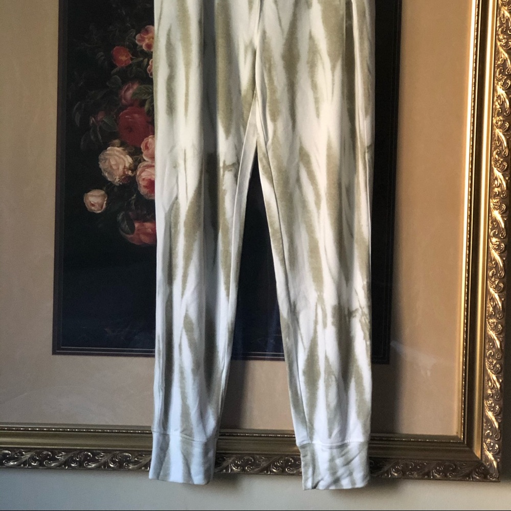 SOLD!!!!!Rachel Zoe Tie Die Joggers Beige and Off White - Picture 5 of 6